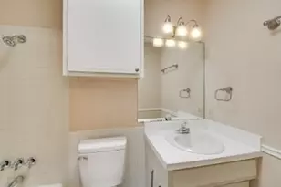 610 W 51st St, Austin, TX 78751 - Photo 11
