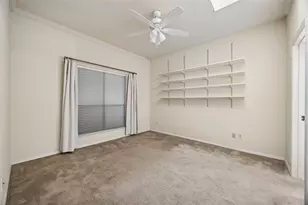 409 E 38th St, Austin, TX 78705 - Photo 11