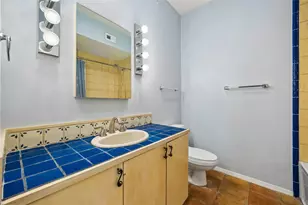 409 E 38th St, Austin, TX 78705 - Photo 13