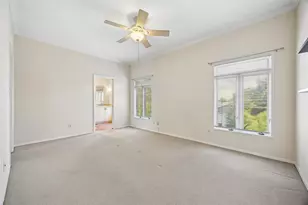 409 E 38th St, Austin, TX 78705 - Photo 7