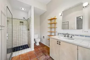 409 E 38th St, Austin, TX 78705 - Photo 7