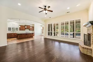 560 Aspen Dr, Austin, TX 78737 - Photo 9