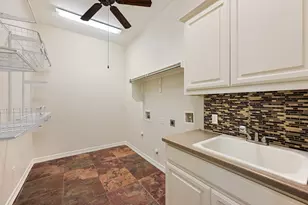 560 Aspen Dr, Austin, TX 78737 - Photo 17