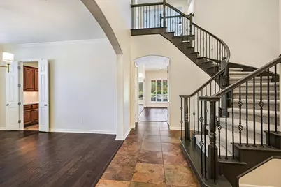 560 Aspen Drive, Austin, TX 78737 - Photo 5