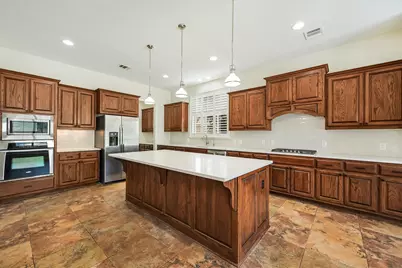 560 Aspen Drive, Austin, TX 78737 - Photo 3