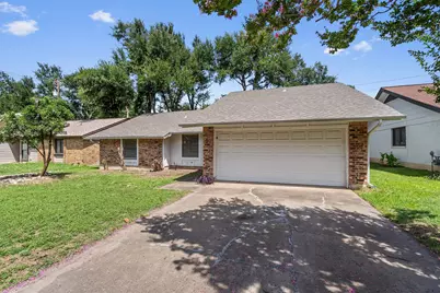 10057 Woodland Village Drive, Austin, TX 78750 - Photo 3