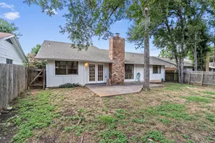 10057 Woodland Village Dr, Austin, TX 78750 - Photo 25