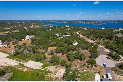 1102 Debco Lane, Spicewood, TX 78669 - Photo 17