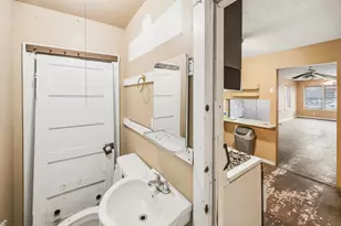 1507 1/2 Holly St, Austin, TX 78702 - Photo 15