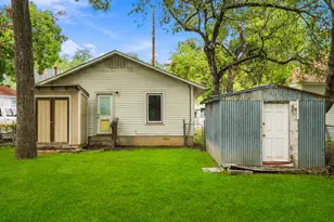 1507 1/2 Holly St, Austin, TX 78702 - Photo 5