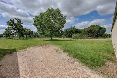 1410 US Highway 90A East, Hallettsville, TX 77964 - Photo 25