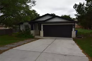 21209 Santa Carlo Ave, Lago Vista, TX 78645 - Photo 1