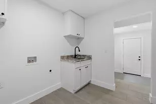 8312 Adirondack Trail, Austin, TX 78759 - Photo 23