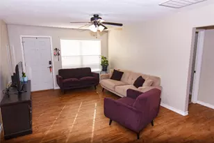 200 E Keanahalululu Ln, Bastrop, TX 78602 - Photo 5