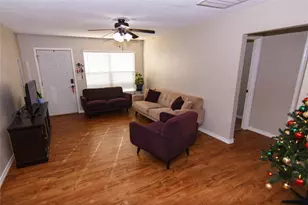 200 E Keanahalululu Ln, Bastrop, TX 78602 - Photo 7