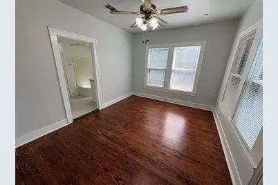 915 W 29th Street, Austin, TX 78705 - Photo 9