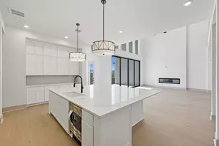 912 Bristol Crk Bnd, Lakeway, TX 78738 - Photo 7