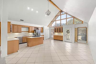 661 S College Street, La Grange, TX 78945 - Photo 5