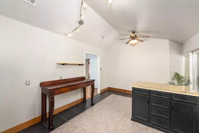 6107 Felix Avenue, Austin, TX 78741 - Photo 19