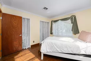 6107 Felix Ave, Austin, TX 78741 - Photo 11