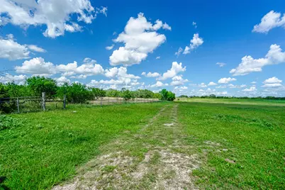 3109 Tenney Creek Road, Luling, TX 78648 - Photo 17