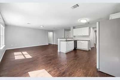 2100 Boyer Drive, Taylor, TX 76574 - Photo 9