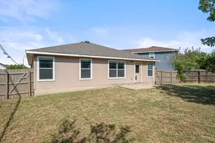 2100 Boyer Dr, Taylor, TX 76574 - Photo 35
