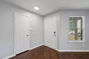 2100 Boyer Dr, Taylor, TX 76574 - Photo 7