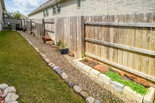 113 Cibolo Creek Loop, Bastrop, TX 78602 - Photo 37