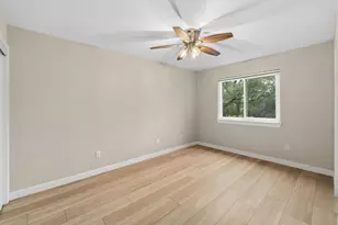 1015 E Yager Ln, Austin, TX 78753 - Photo 9