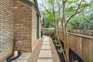 1015 E Yager Ln, Austin, TX 78753 - Photo 23