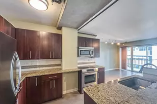 800 Brazos St, Austin, TX 78701 - Photo 3