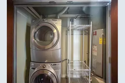 800 Brazos Street #1006, Austin, TX 78701 - Photo 19