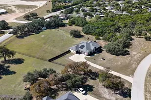 217 Oak Hill Dr, Liberty Hill, TX 78642 - Photo 39