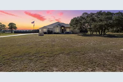 217 Oak Hill Drive, Liberty Hill, TX 78642 - Photo 17