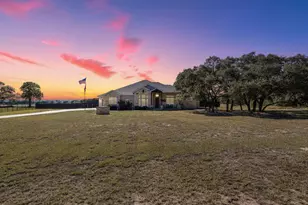 217 Oak Hill Dr, Liberty Hill, TX 78642 - Photo 17