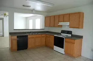 3851 Cherokee Blvd, New Braunfels, TX 78132 - Photo 3