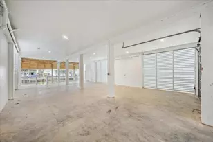 430 Amanda Cir, Galveston, TX 77554 - Photo 35