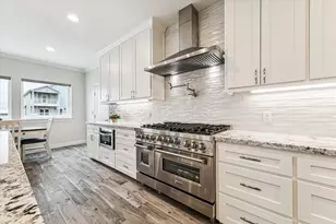 430 Amanda Cir, Galveston, TX 77554 - Photo 13