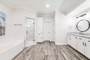 430 Amanda Cir, Galveston, TX 77554 - Photo 23