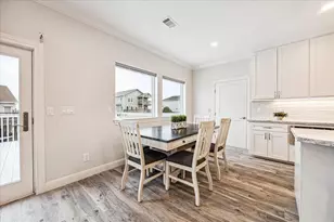 430 Amanda Cir, Galveston, TX 77554 - Photo 17