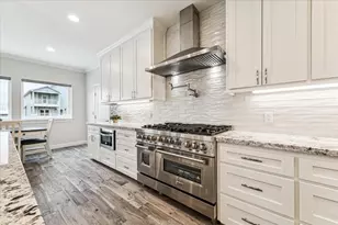 430 Amanda Cir, Galveston, TX 77554 - Photo 13