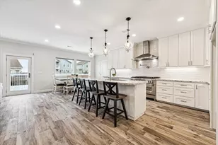 430 Amanda Cir, Galveston, TX 77554 - Photo 15