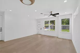 5305 Ledesma Rd, Austin, TX 78721 - Photo 7