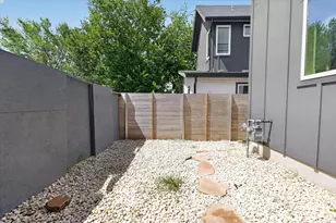 5305 Ledesma Rd, Austin, TX 78721 - Photo 29