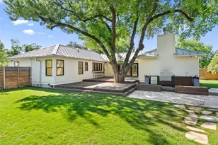 1402 Hutto Rd, Georgetown, TX 78626 - Photo 3