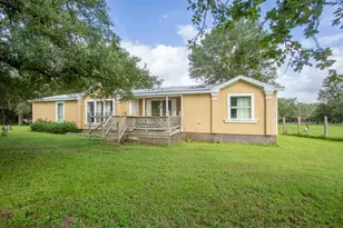 277 Mesquite Dr, Cedar Creek, TX 78612 - Photo 3