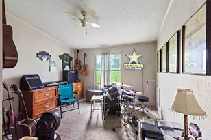 277 Mesquite Dr, Cedar Creek, TX 78612 - Photo 15
