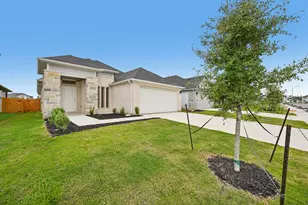200 Melrose St, Hutto, TX 78634 - Photo 3