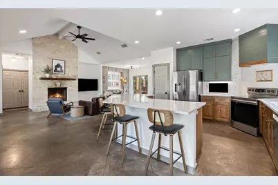 206 Cargill Drive, Briarcliff, TX 78669 - Photo 11